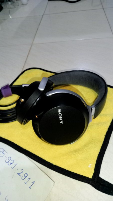 SONY MDR-Z7 hi-endออดิโอรุ่นใหญ่ ต้องเช็คดังข้างเดียว