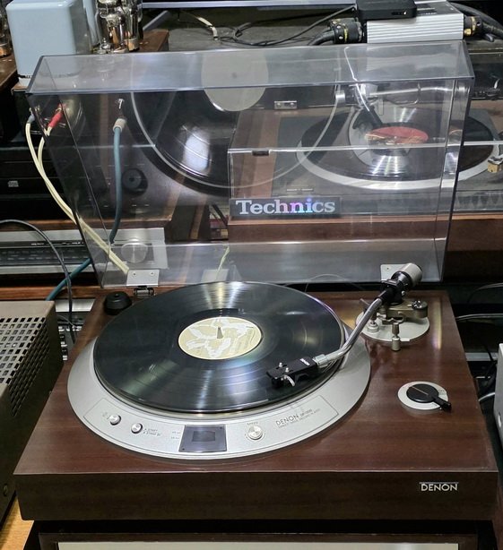 ขายเครื่องเล่นแผ่นเสียง DENON DP-1200 เสียงดี สภาพดี พร้อมใช้งาน Made in Japan