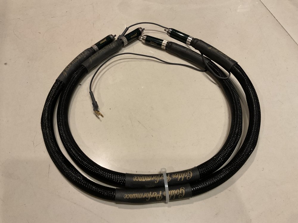 ขายสายสัญญาณไฮเอนด์ Harmonix HS-101GP Golden Performance RCA สภาพสวย