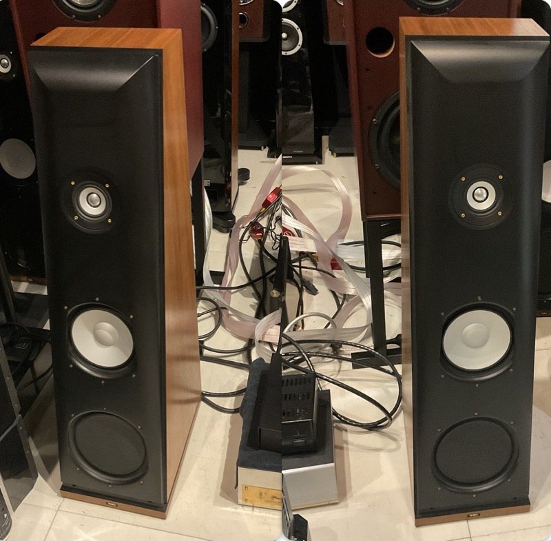 ขายลำโพงตั้งพื้นเสียงดีมาก THIEL CS 2.3 สภาพสววเข้าใหม่
