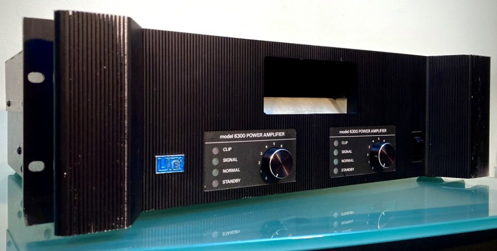 UREI model 6300 Professional Power Amplifier