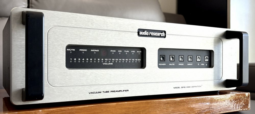 Audio Research SP-16 Vacuum Tube Preamplifier